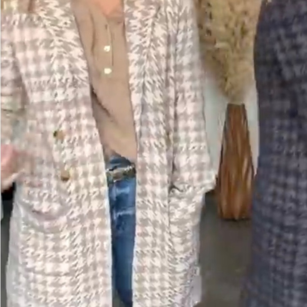 Gorgeous Shacket! - Picture 10 of 11